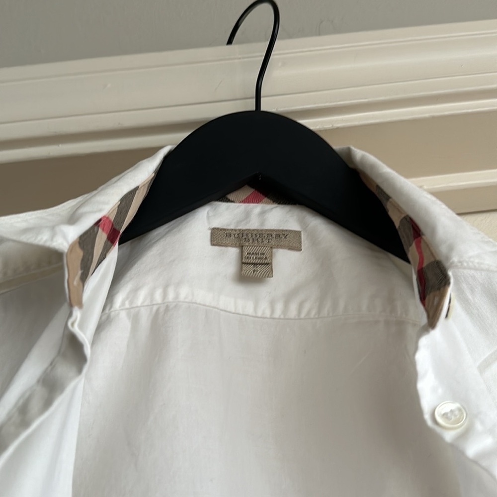 Button up shirt - Picture 2 of 15